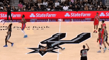 华体会官网-我去！又伤1个！强行带伤回归卡规则！文班真的很想要！给他吗|MVP|保罗·乔治|圣安东尼奥马刺队|费城76人队|卢卡-东契奇_新浪体育_新浪新闻